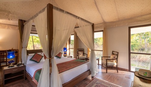 Tienda de lujo, 1 cama de matrimonio grande, vistas a la piscina