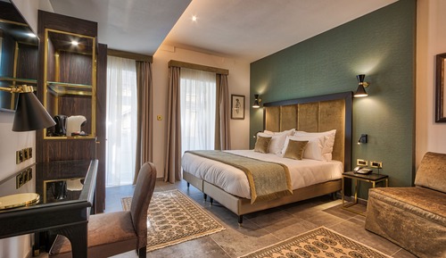 Habitación triple, balcón