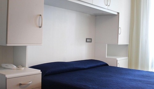 Habitación con 1 cama doble o 2 individuales