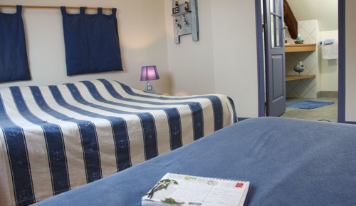 Habitación triple (Marine)