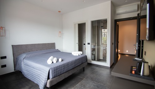 Habitación Deluxe, 1 cama de matrimonio, vistas a la ciudad (2)