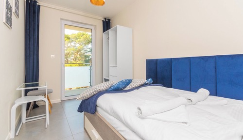 Apartment (42C/3C)
