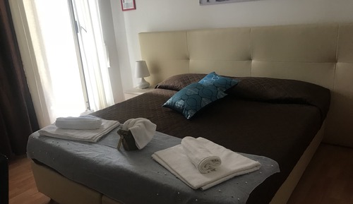 Habitación clásica con 1 cama doble o 2 individuales, no fumadores, vistas al patio