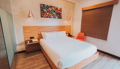 Habitación Deluxe, 1 cama de matrimonio grande, no fumadores (Shower Only)