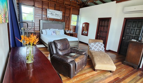 Casa Deluxe
