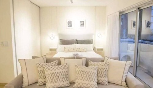 Estudio superior, 1 habitación