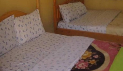 Habitación con 2 camas individuales