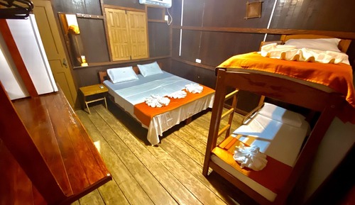 Habitación cuádruple estándar