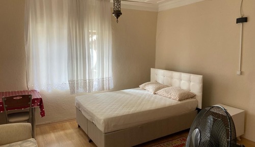 Apartamento superior, varias camas, vistas al patio