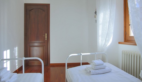 Casa (2 Bedrooms)
