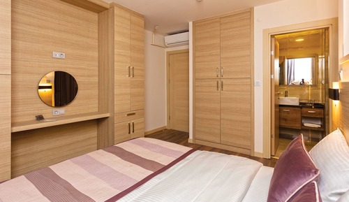 Apartamento Grand, 3 habitaciones, vistas a la ciudad