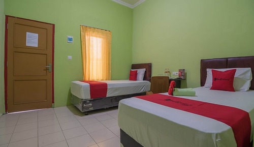 Habitación con 2 camas individuales