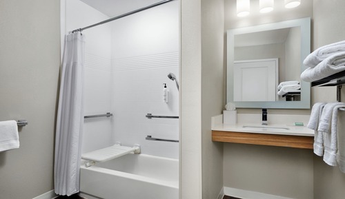 Suite, 2 habitaciones (Mobility Accessible, Tub)