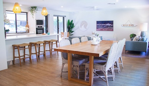 Casa familiar, 3 habitaciones, cocina, vistas al jardín