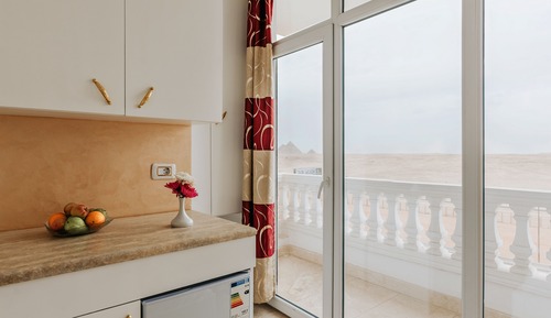 Habitación individual panorámica (Single room with Pyramids view)