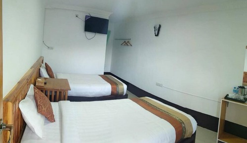 Habitación estándar con 1 cama doble o 2 individuales