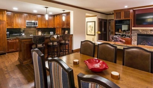 Condo (Aspen Ritz Carlton  2 Bed 02)