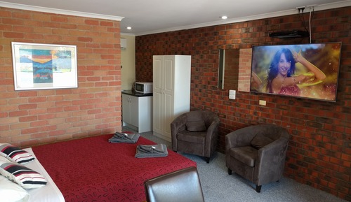 Habitación Deluxe, 1 cama de matrimonio, vistas al patio