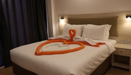 Habitación Deluxe con 1 cama doble o 2 individuales, vistas a la ciudad
