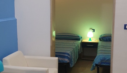 Standard Double Room (Aquamarina)