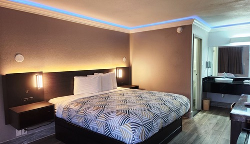 Habitación estándar, 1 cama de matrimonio grande, fumadores, frigorífico y microondas