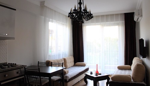Apartamento familiar, vistas al jardín