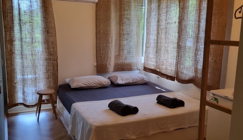 Habitación estándar doble, 1 cama de matrimonio, balcón, vistas al jardín