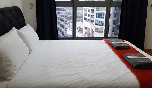 Three Bedroom #1 - City View