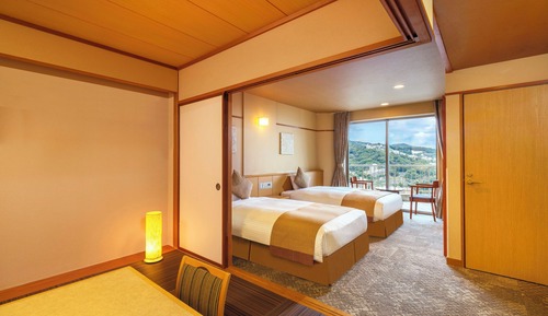 Superior Japanese-Western Room (3-4 Guests)