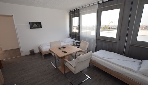 Apartment 93-12