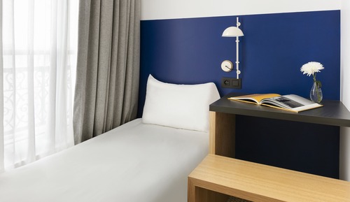 Habitación triple (vue Bastille, no elevator)