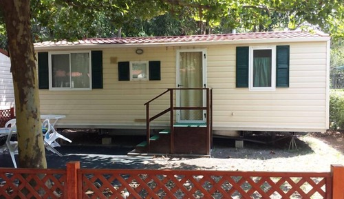 Casa móvil, varias camas, cocina básica (3/4 pax)