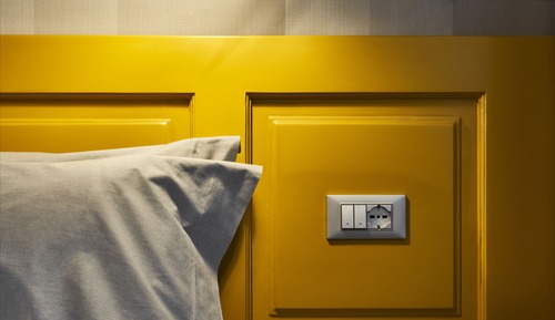 Habitación de diseño con 1 cama doble o 2 individuales (Modernist M)