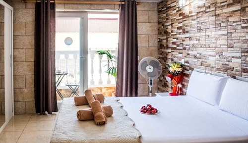 Habitación doble, baño compartido (Balcony)