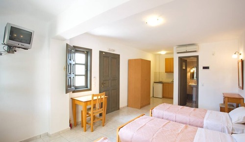 Triple Room with Sea/Garden View