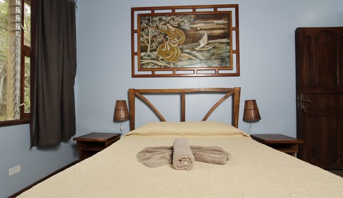 Habitación triple estándar, vistas al jardín