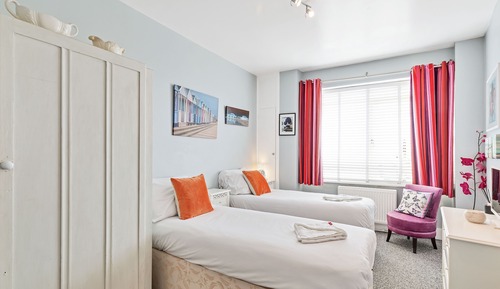 Apartment (3 Bedrooms)