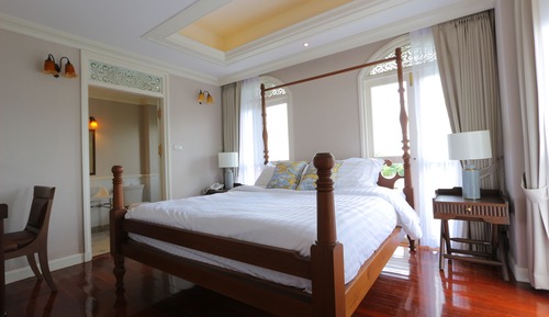 Suite 1 Bedroom
