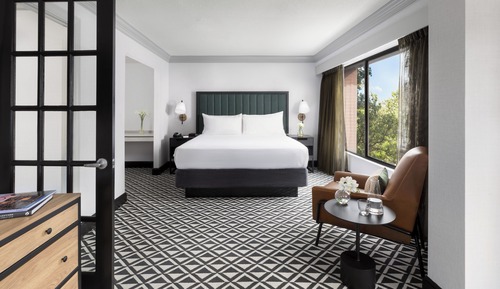 Suite (The Arcadian)