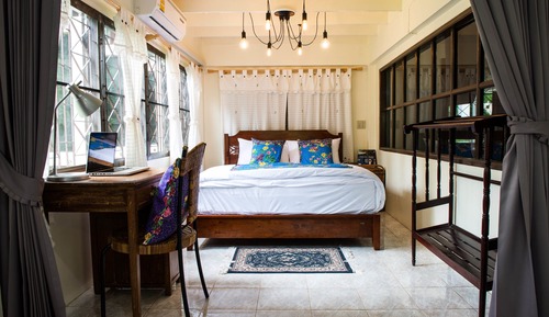 Habitación familiar, vistas al río