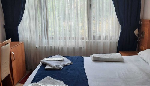 Habitación doble, 1 cama doble, fumadores, vistas a la ciudad