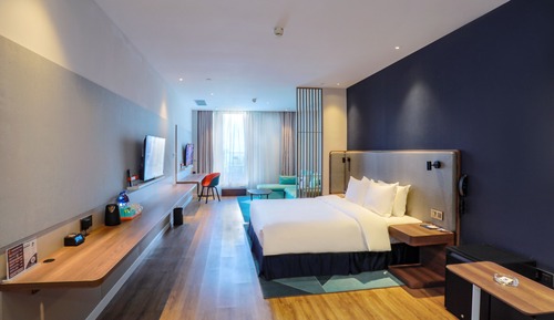 Habitación estándar, 1 cama de matrimonio grande, balcón