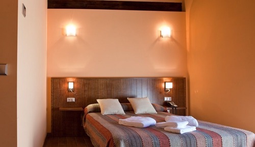 Habitación con 1 cama doble o 2 individuales, no fumadores