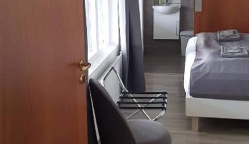 Habitación triple, baño privado