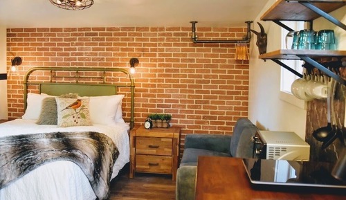 Casa de campo, 1 cama de matrimonio, cocina básica, vistas al río