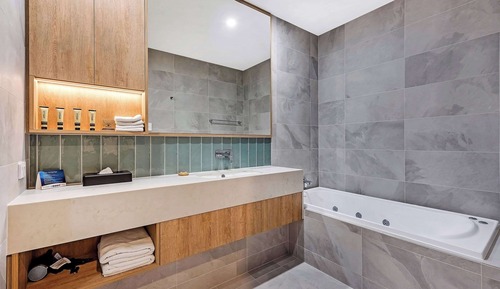 1 Bed Superior Spa