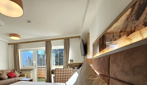 Habitación Confort doble, 1 cama de matrimonio, balcón, vistas a la montaña
