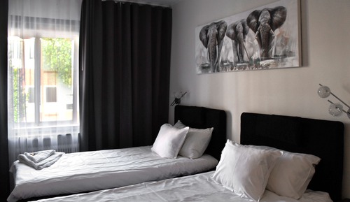 Habitación con 2 camas individuales