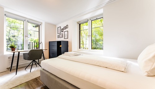 4BR Top Floor