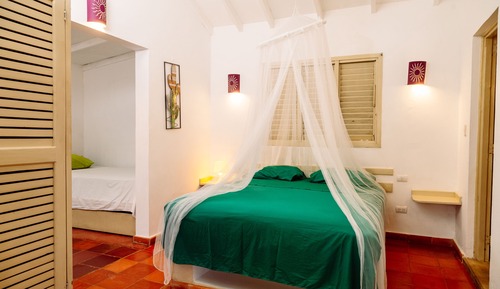 Habitación clásica, varias camas, accesible para personas con discapacidad (no A/C)